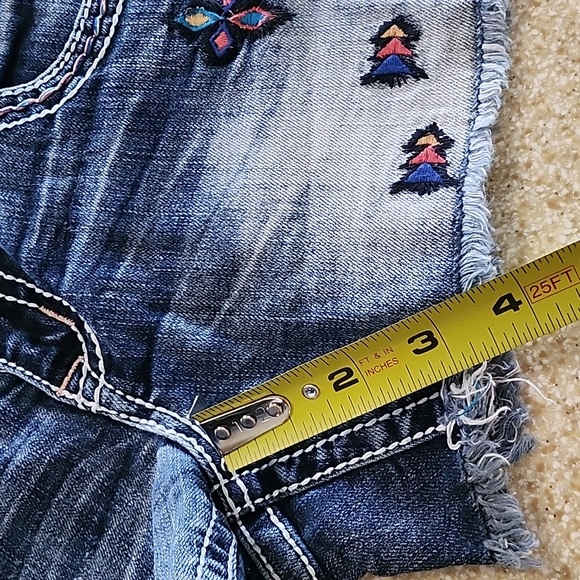 Grace in LA Southwest Fray Hem Shorts Size 27 - Picture 5 of 10